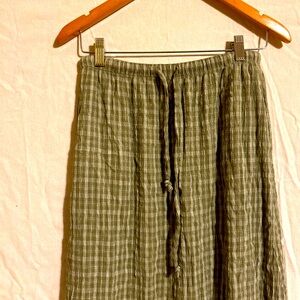 Green long plaid skirt